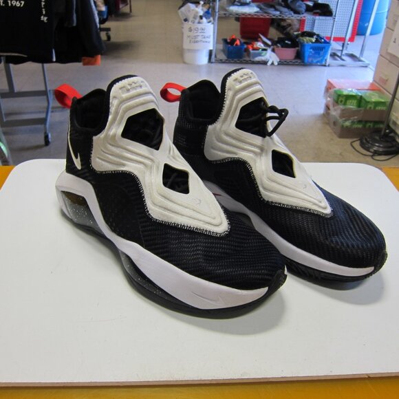 Nike LeBron James Soldier 14 XIV Mens 11 Black/White/University Shoes CK6024-002 - Picture 1 of 8